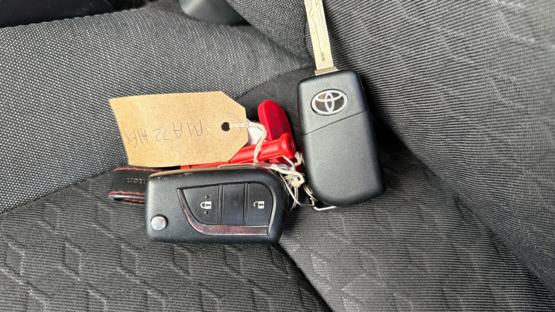 Toyota Yaris 1.5 Hybrid Design 5dr CVT Hybrid Hatchback